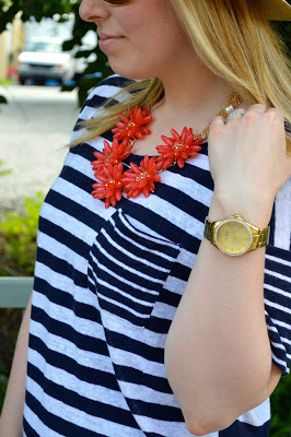 red-flower-statement-necklace