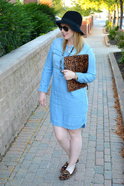 chambray-dress-leopard-accessories