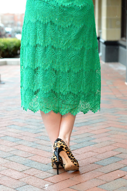 green-dress-leopard-shoes