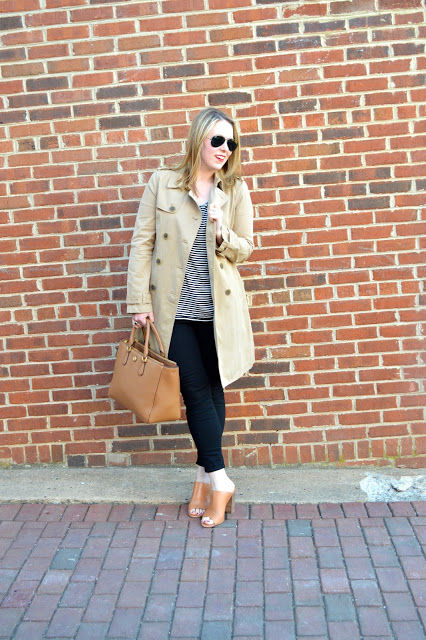 beige-trench-coat-outfit-ideas