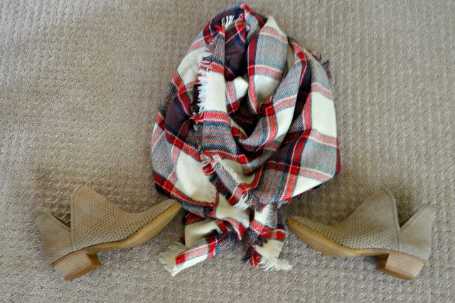 fall-blanket-scarves
