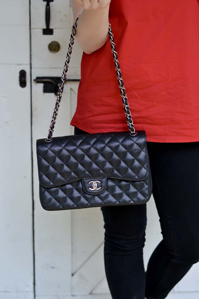 black jumbo classic chanel bag