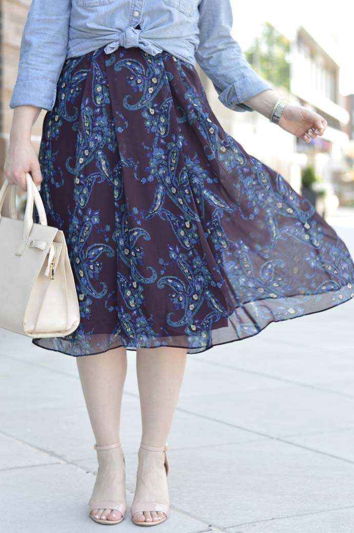 burgundy midi dress outfit