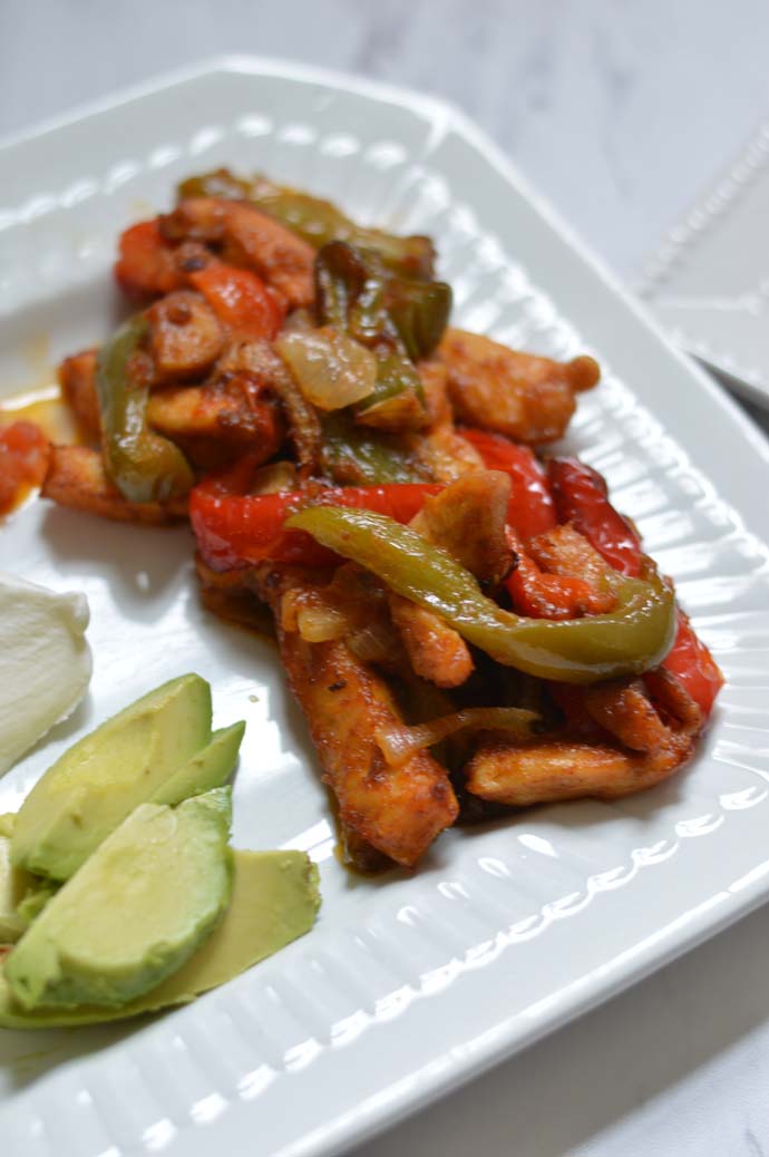 easy weeknight chicken fajitas recipe