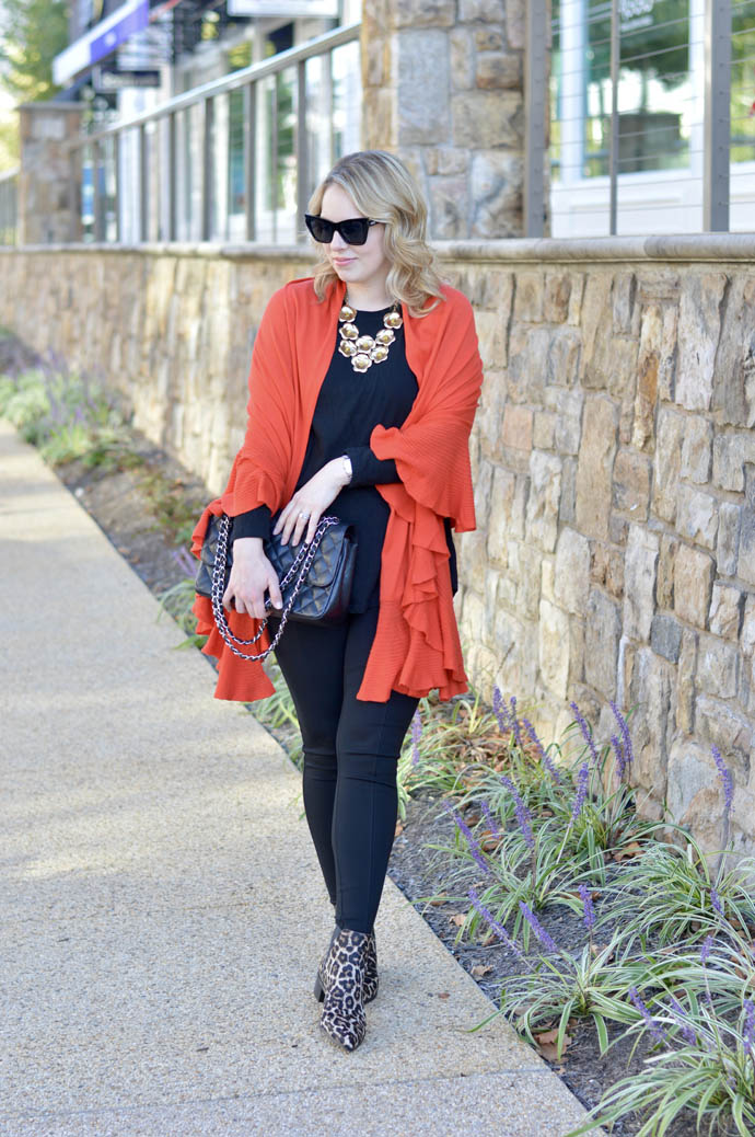 fall shawl outfit idea