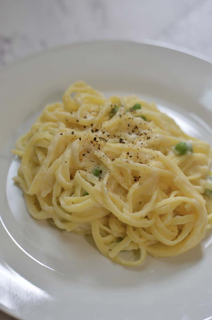 healthy fettuccine alfredo pasta