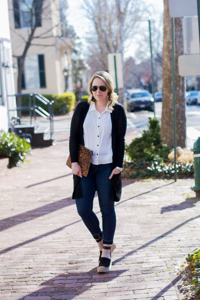 easy black and white outfit for spring